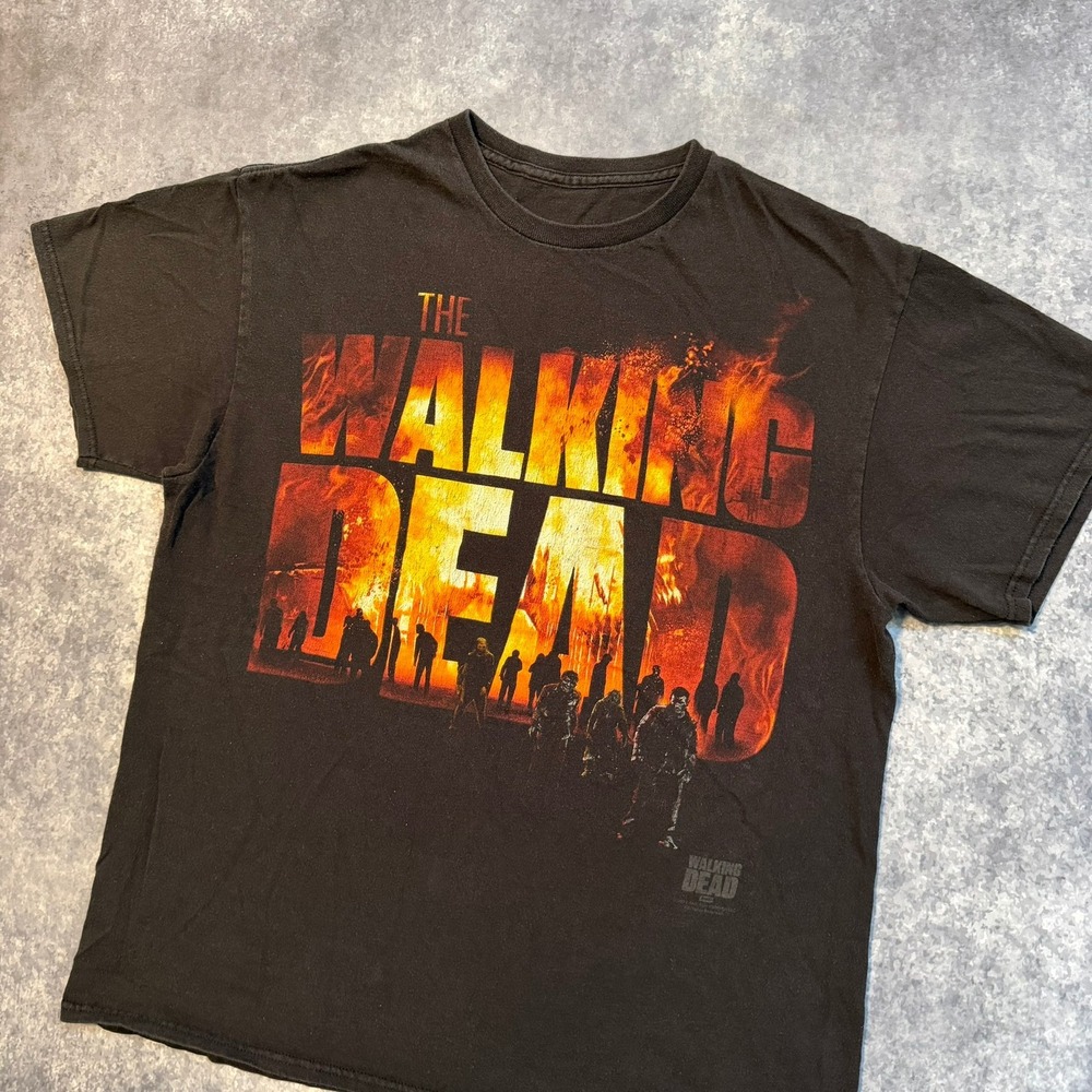 The Walking Dead AMC Mens Black Graphic T-Shirt Fire Zombies TV Show Large